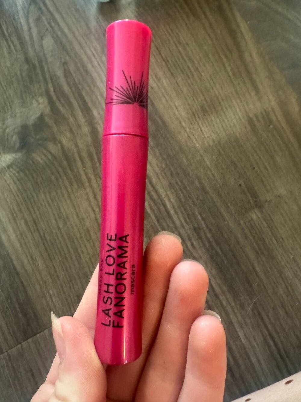 mascara - Picture 6 of 10
